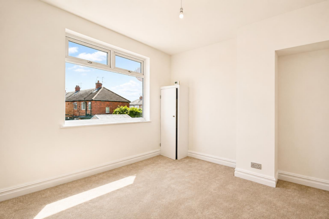 3 bed Terraced for sale Image 11