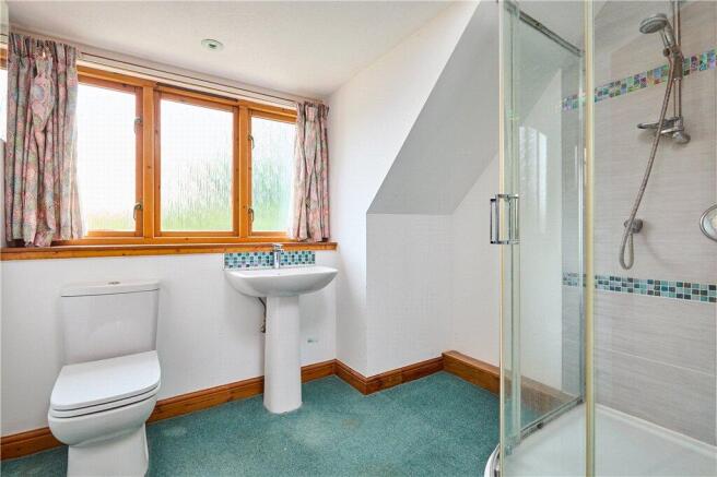 4 bed Detached for sale Image 12