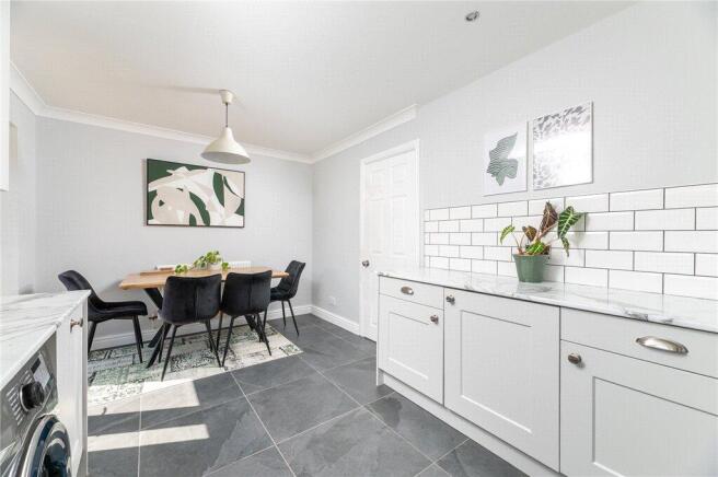 3 bed Semi-Detached for sale Image 8
