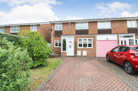 Chatsworth Road, Farnborough , GU14