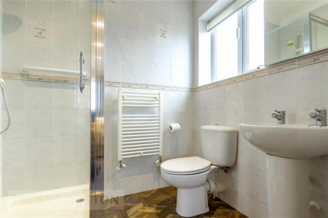 En-Suite To Bed 2