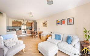 62, Fleming House, St Georges Grove, London SW17 0BF