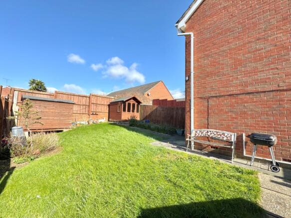 Bramley Close, Melton Mowbray photo 4