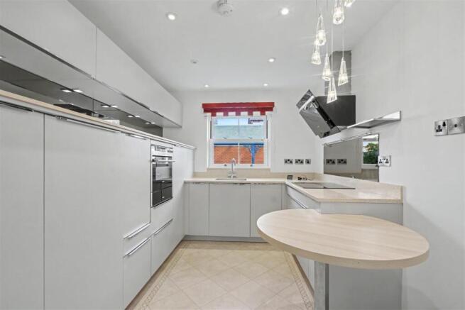 Kitchen_1.jpeg