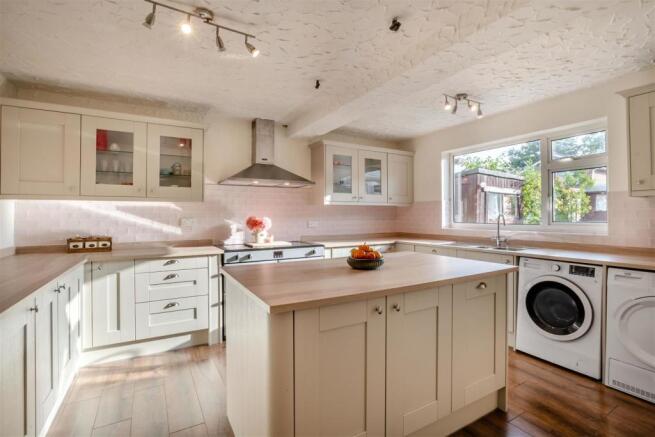8524592-interior22.jpg