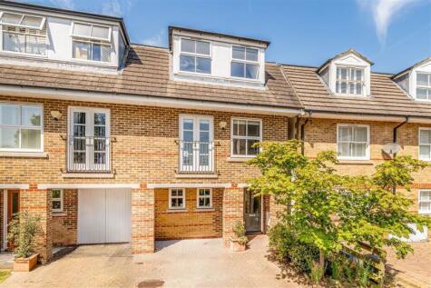 North Place, Teddington