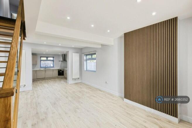 Open Plan Lounge And Kitchen 