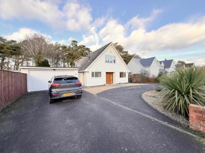 Hazel Drive, Ferndown