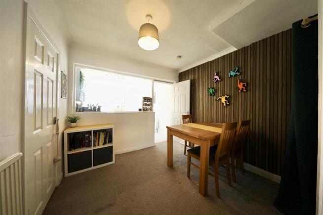 2 bed Terraced for sale Image 9