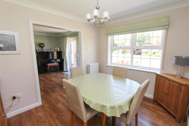 Dining Room.jpg