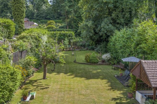 GARDEN 1
