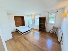 Flat 4, 1, Fauldburn Park, Bughtlin, Edinburgh EH12 8YN