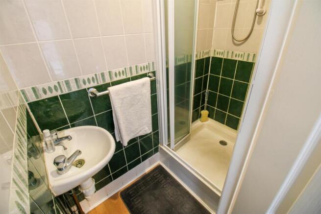 3 bed Semi-Detached for sale Image 8