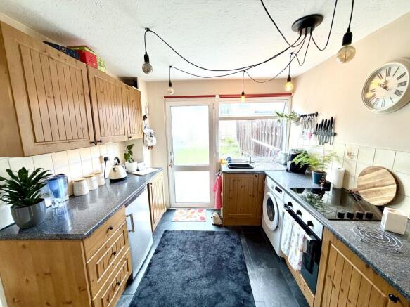 3 bed Terraced for sale Image 7