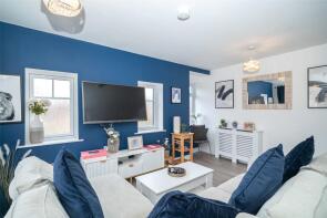 Flat 4, 8 Maxwell Court, Schreiber Grange, Watford WD17 4DY