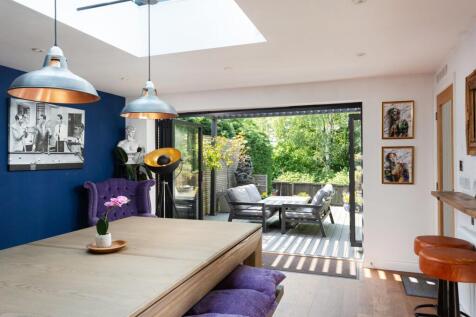 Riverside Crescent, Huntington, YO32