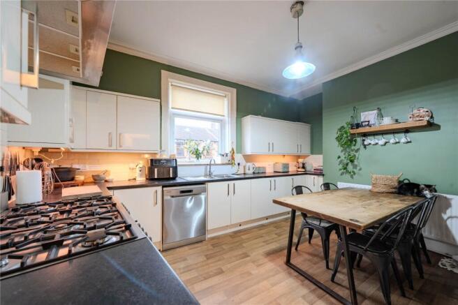 4 bed Terraced for sale Image 12