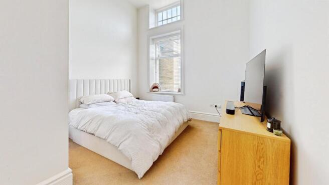 2 bed Apartment for sale Image 4