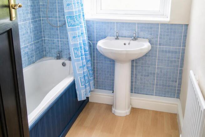 3 bed Semi-Detached for sale Image 7