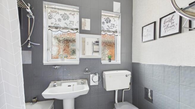 Denhill Park - Bathroom