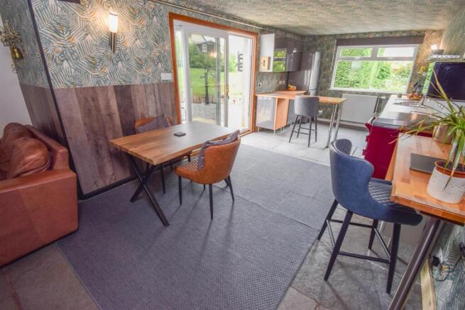 KITCHEN-DINING ROOM-2.jpg