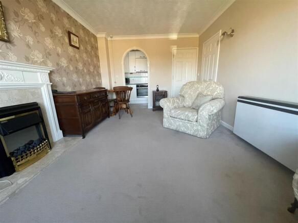 Lounge.jpg