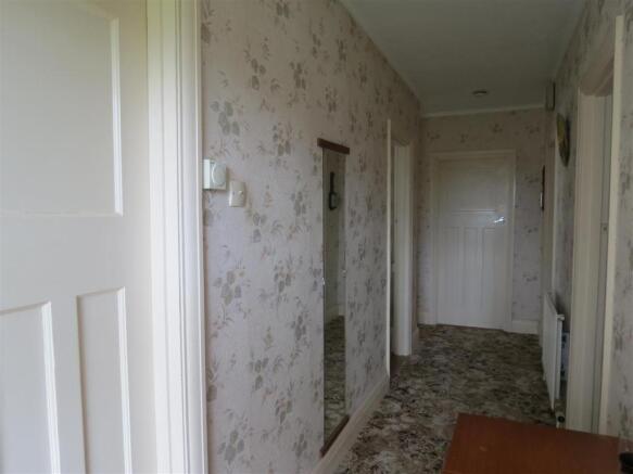 Entrance Hallway: