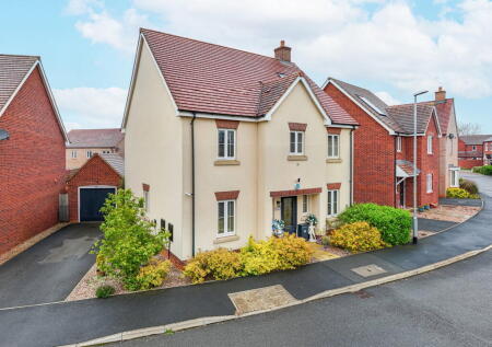 Cannock Crescent, Desborough, NN14 2WG