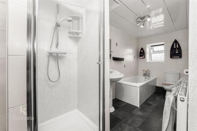 3 bed Semi-Detached for sale Image 10
