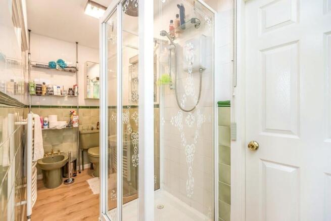 En-Suite Shower Room / Dressing Area