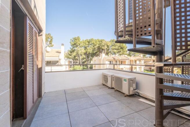 Penthouse apartment for sale in Puerto Pollensa with tourists license