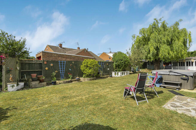 Cedar Drive, Bicester, OX26 photo 4