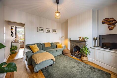 Nicely Modernised Cottage in Dover Street, Southwell