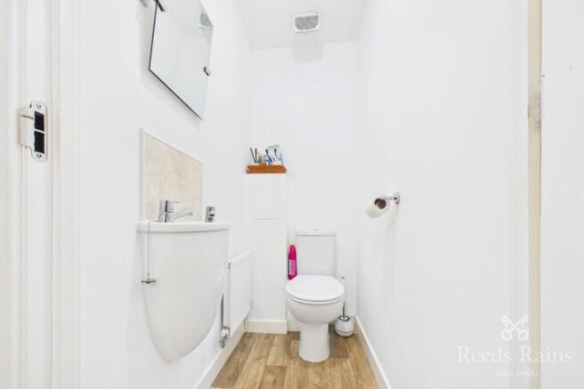 3 bed Detached for sale Image 11