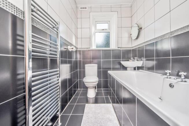 4 bed Terraced for sale Image 12