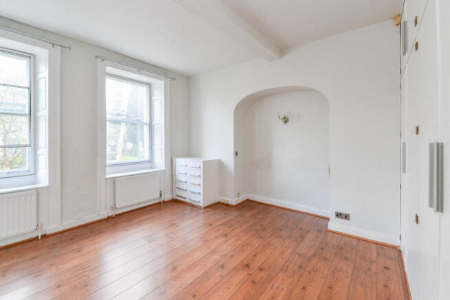 2 bed Apartment for sale Image 9
