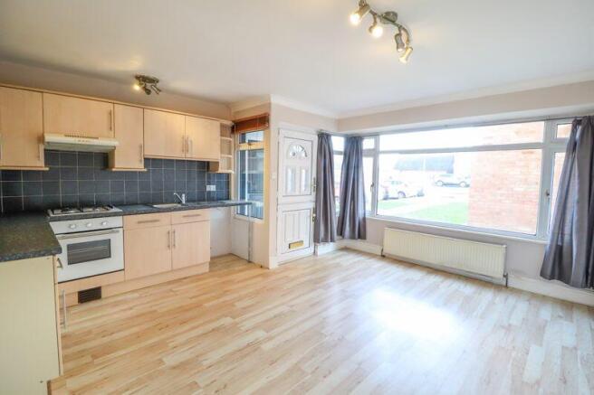 Living Room / Kitchen