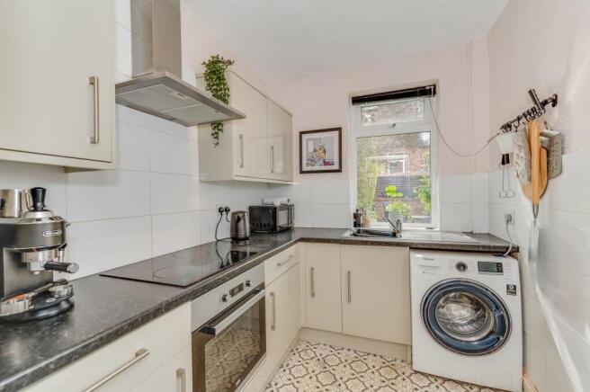 3 bed Terraced for sale Image 4