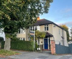 27, St Margarets View, Gledhow, Leeds LS8 1RX
