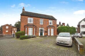 Flat 5, 4 Saville House, Bocking End, Braintree CM7 9AA