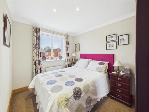 4 bed Detached for sale Image 7