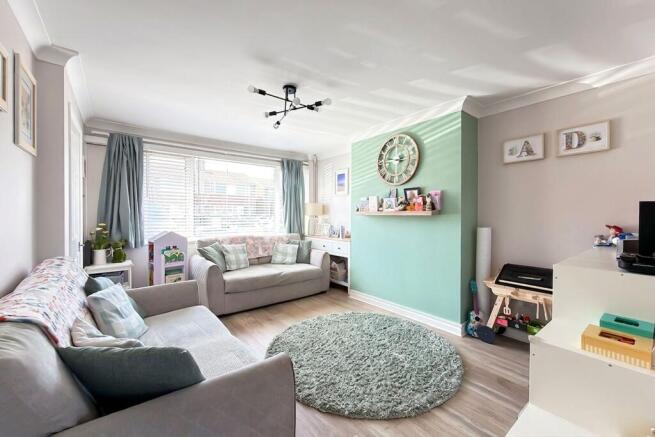 North Court Close, Rustington, BN16 photo 4