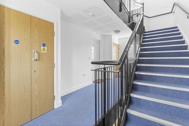 Kensington Way, Polegate photo 4