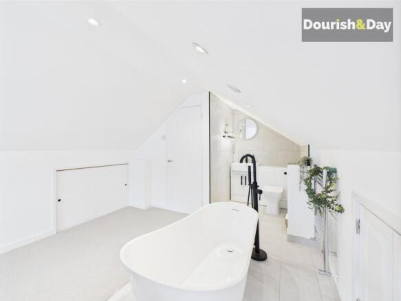En-Suite Bathroom