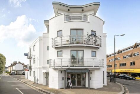 Middle Lane, Teddington, TW11