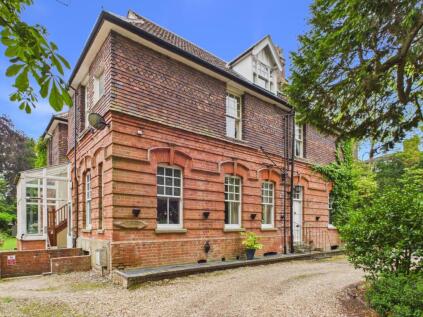 The Broadway, Woodhall Spa