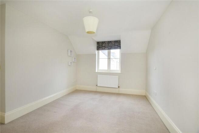 4 bed End of Terrace to rent Image 11
