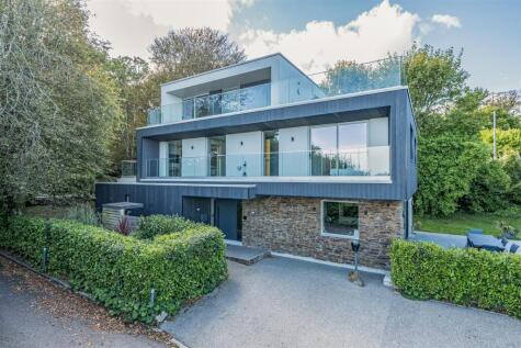 Treloyhan Manor Drive, St Ives, Cornwall
