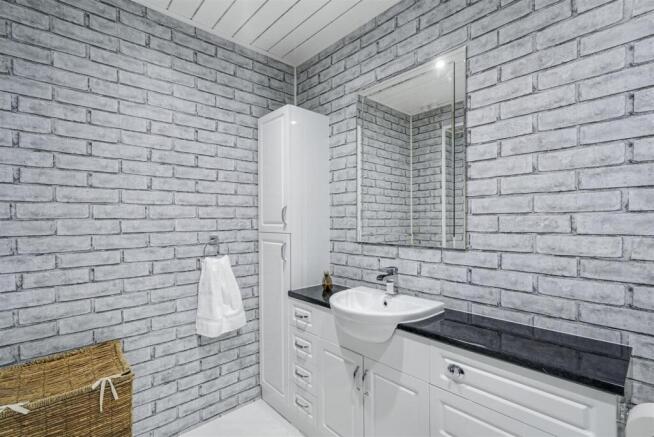 En-Suite Bed 2