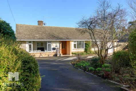 Lions Lane | Ashley Heath | BH24